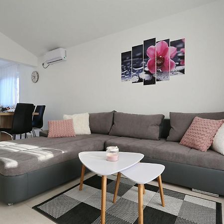 Apartments Lisac فير المظهر الخارجي الصورة