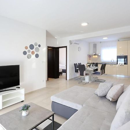 Apartments Lisac فير المظهر الخارجي الصورة