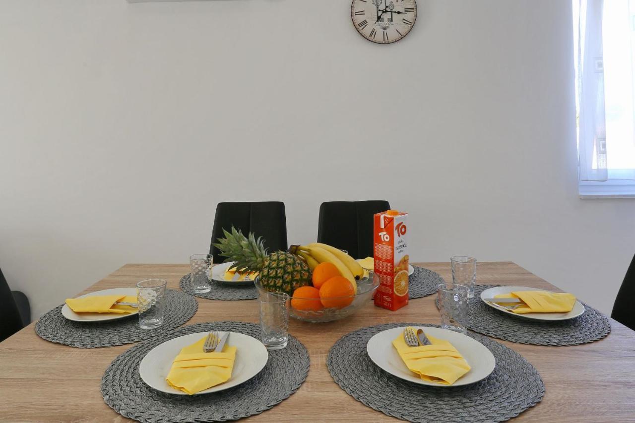 Apartments Lisac فير المظهر الخارجي الصورة