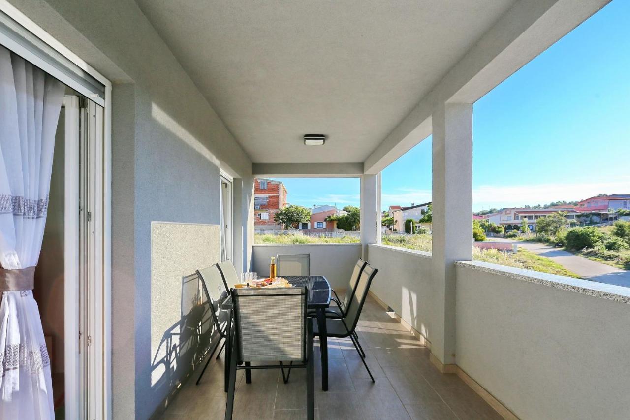 Apartments Lisac فير المظهر الخارجي الصورة