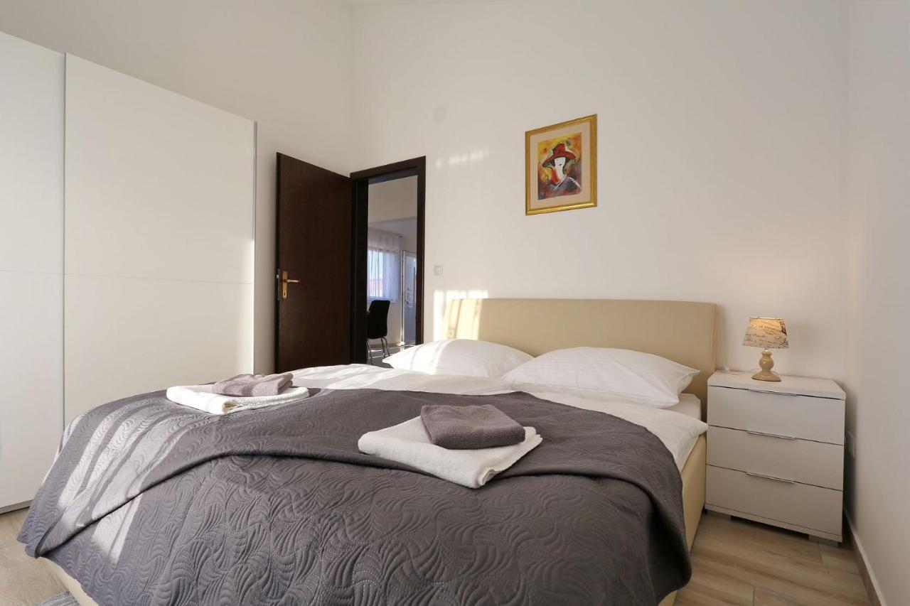 Apartments Lisac فير المظهر الخارجي الصورة