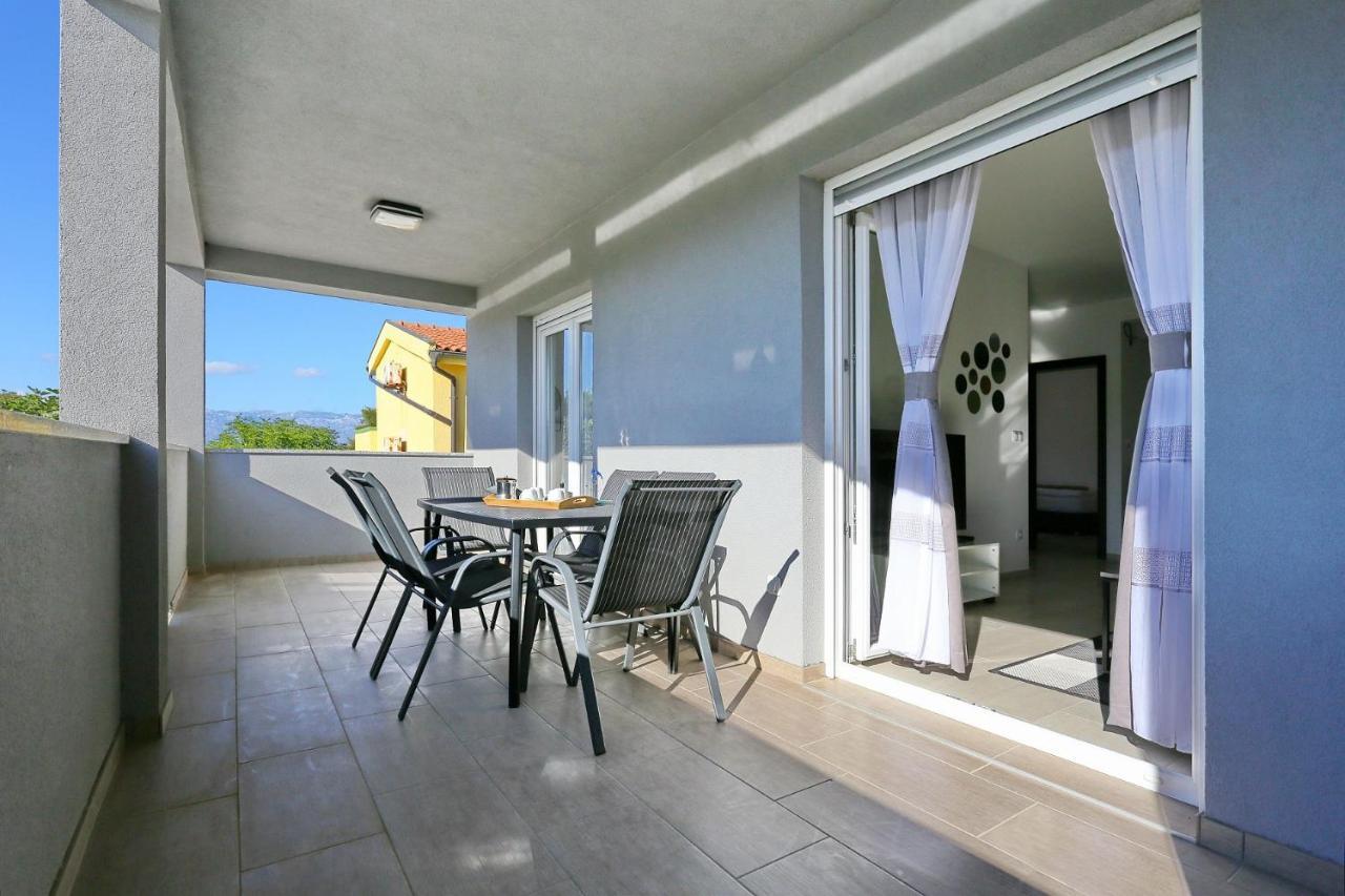Apartments Lisac فير المظهر الخارجي الصورة