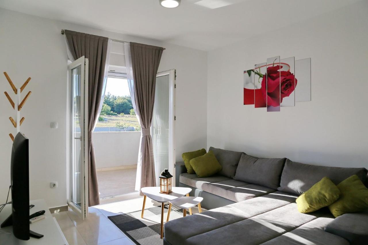 Apartments Lisac فير المظهر الخارجي الصورة