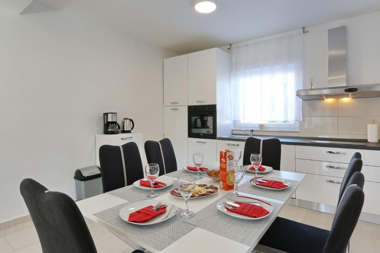Apartments Lisac فير المظهر الخارجي الصورة