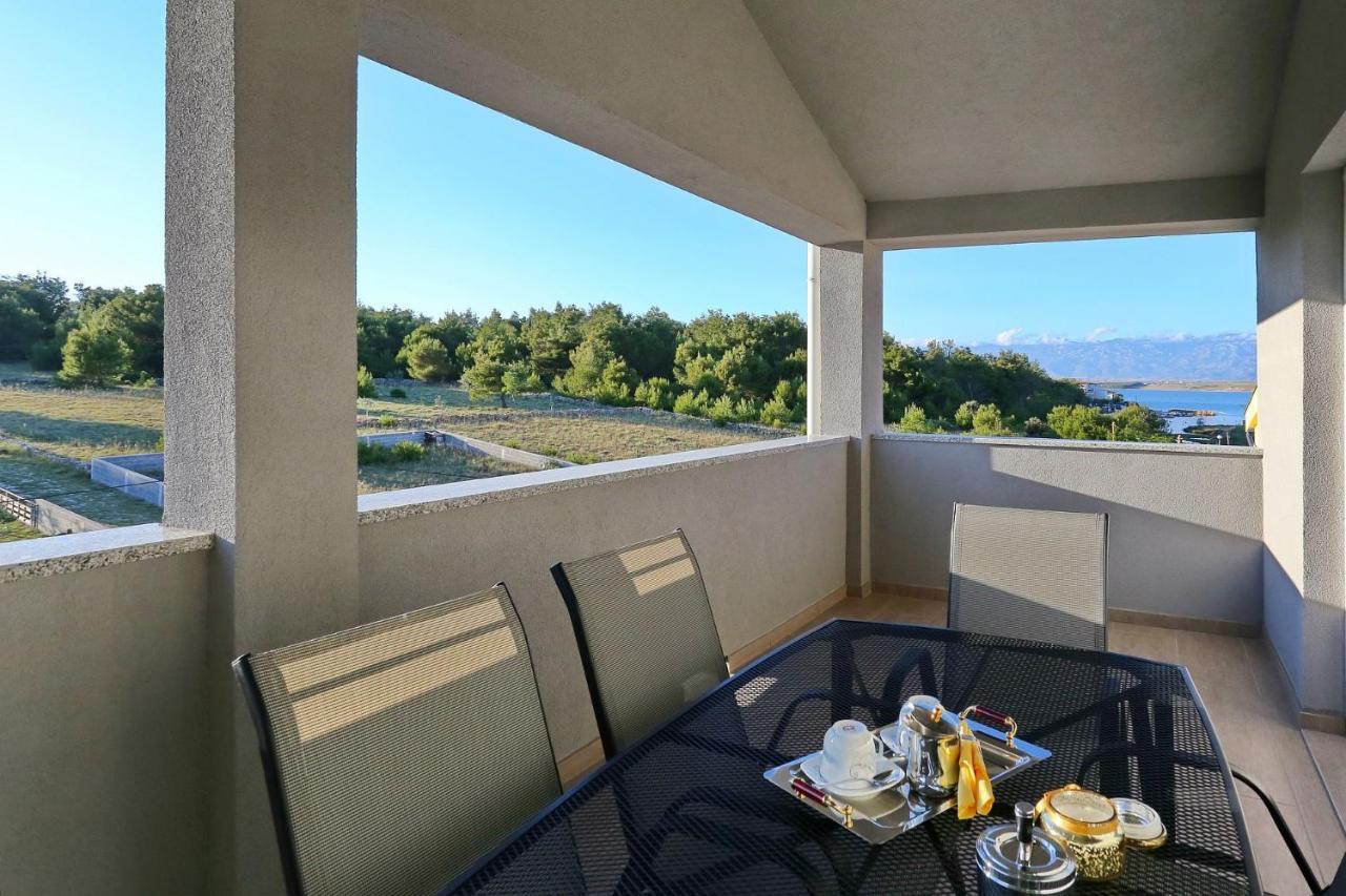 Apartments Lisac فير المظهر الخارجي الصورة