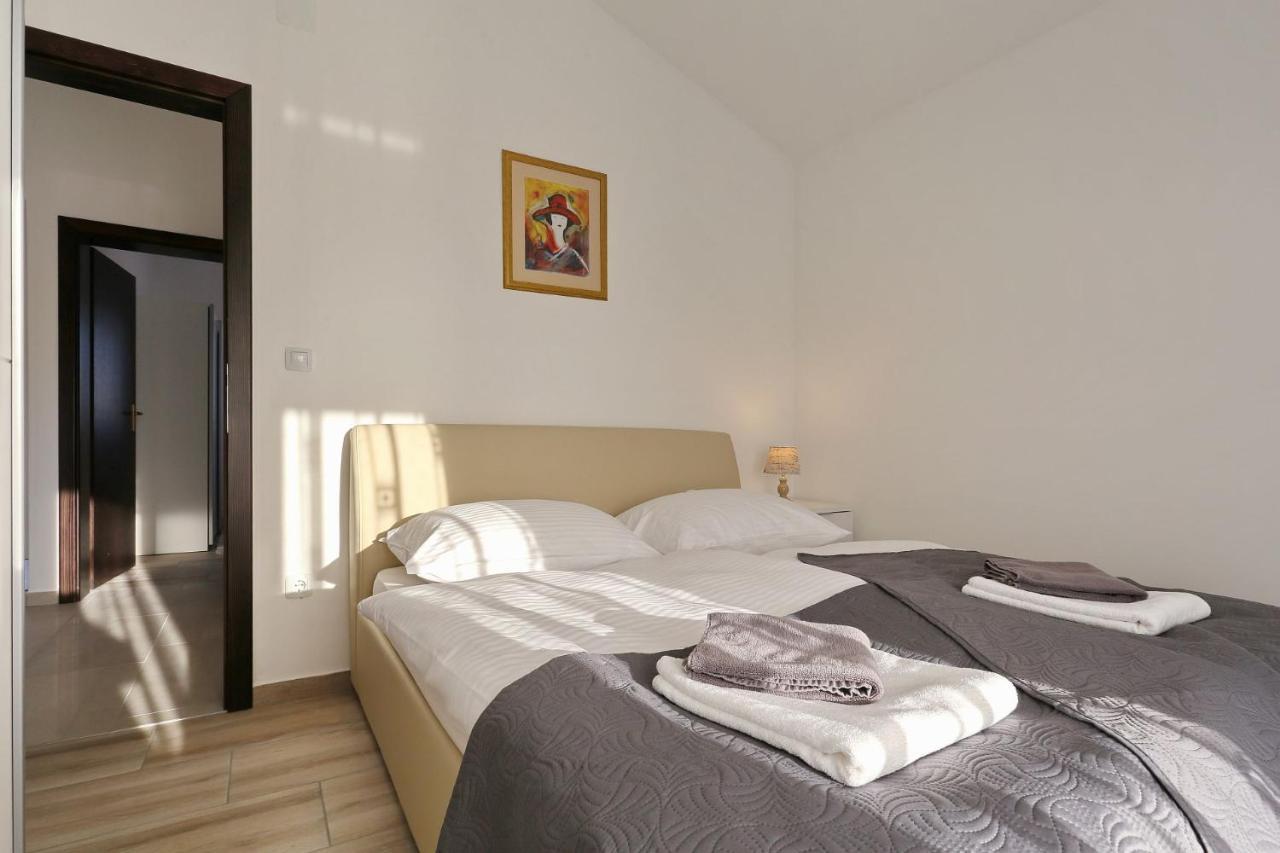 Apartments Lisac فير المظهر الخارجي الصورة