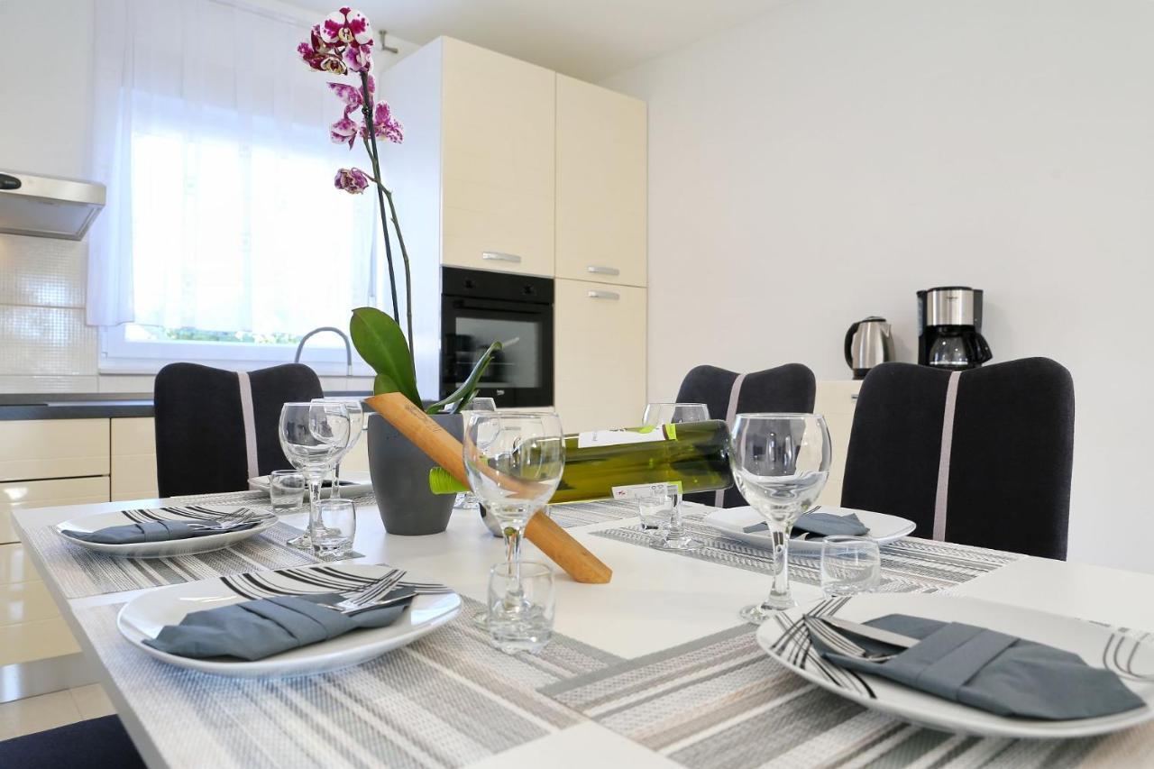 Apartments Lisac فير المظهر الخارجي الصورة