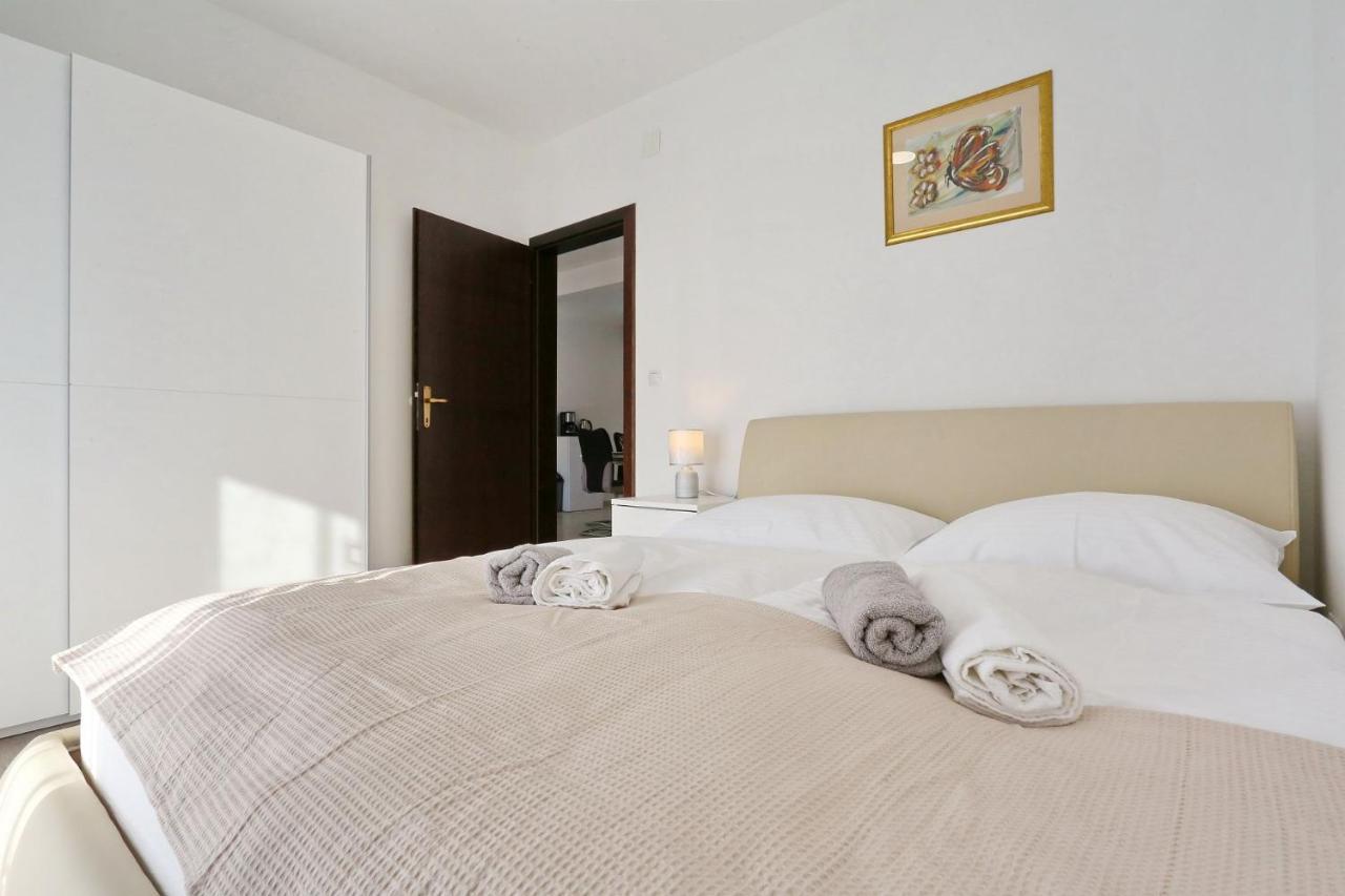 Apartments Lisac فير المظهر الخارجي الصورة